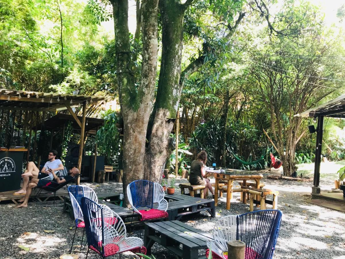 מדיין Bambu Glamping Ecolodge מראה חיצוני תמונה